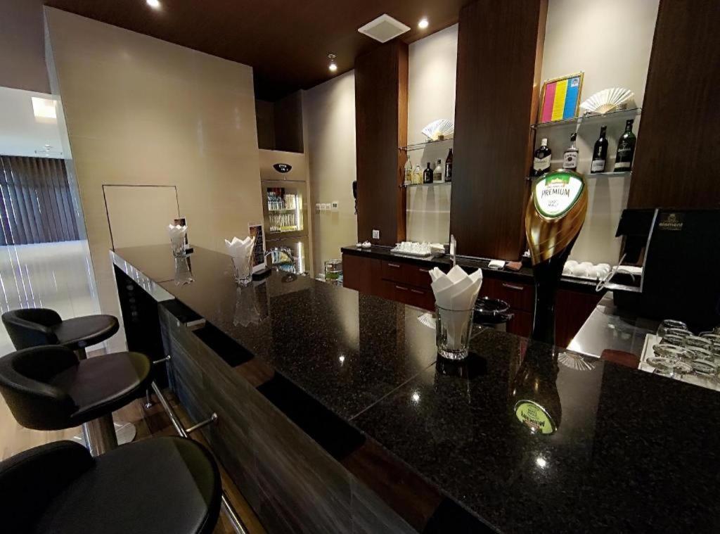 Wishton Hotel Yangon Eksteriør bilde